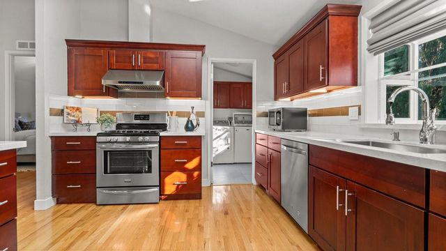 14355 La Rinconada Drive, Los Gatos, CA 95032