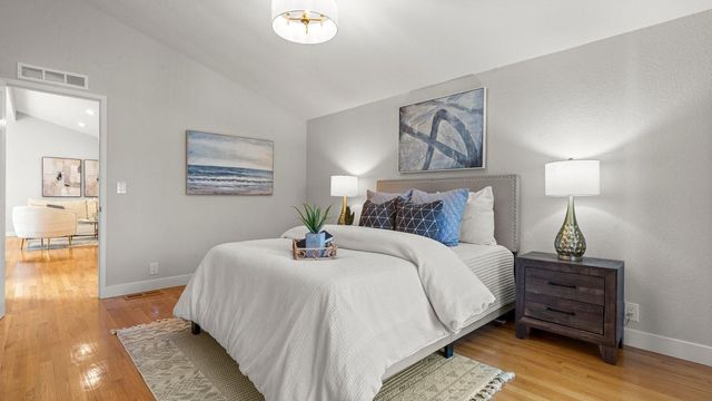 14355 La Rinconada Drive, Los Gatos, CA 95032