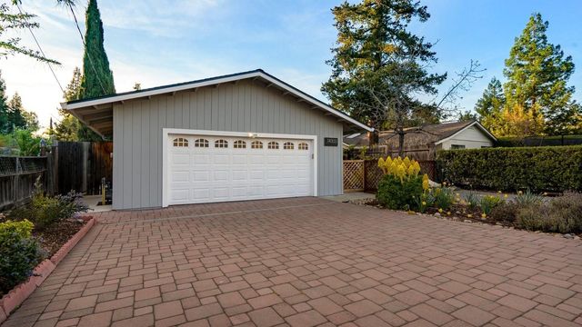 14355 La Rinconada Drive, Los Gatos, CA 95032