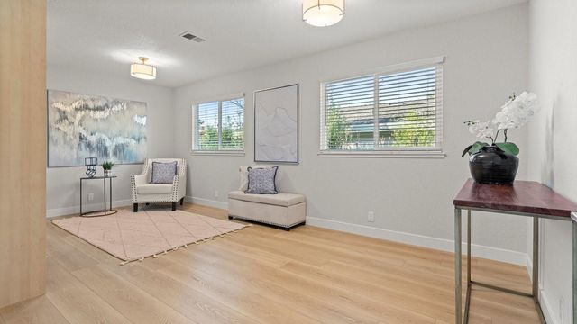 14355 La Rinconada Drive, Los Gatos, CA 95032