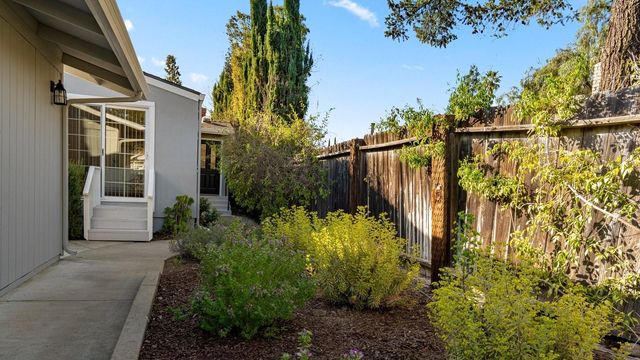 14355 La Rinconada Drive, Los Gatos, CA 95032