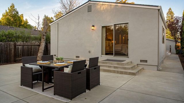 14355 La Rinconada Drive, Los Gatos, CA 95032