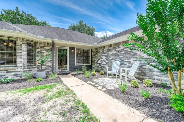 3875 Larkspur Street, Alvin, TX 77511
