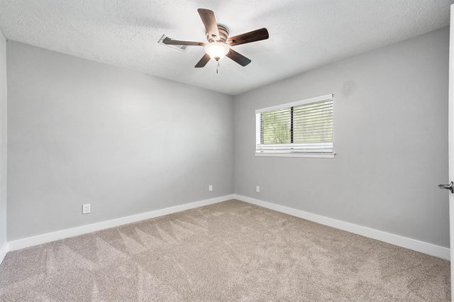 3875 Larkspur Street, Alvin, TX 77511