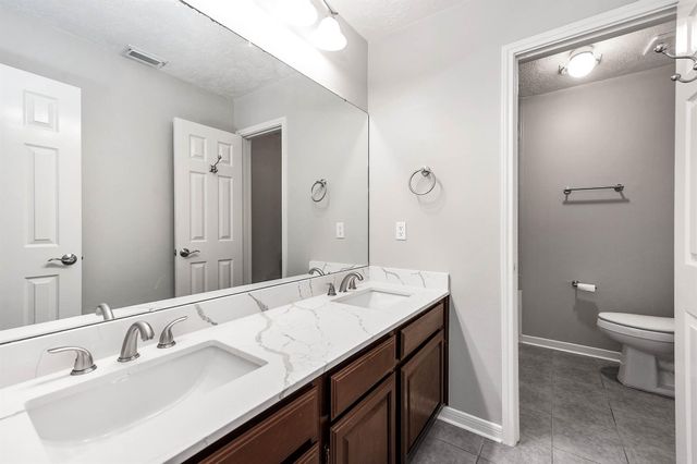 3875 Larkspur Street, Alvin, TX 77511