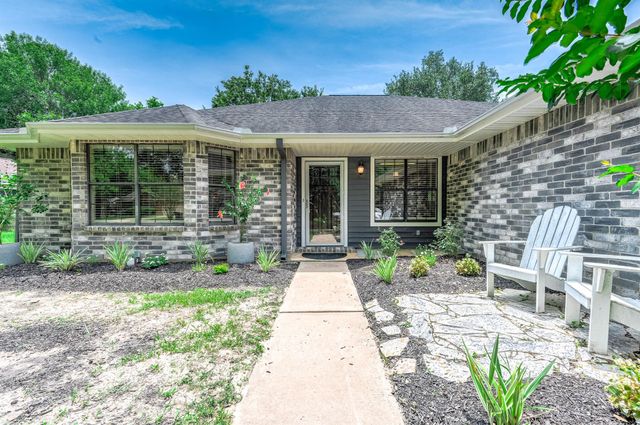 3875 Larkspur Street, Alvin, TX 77511