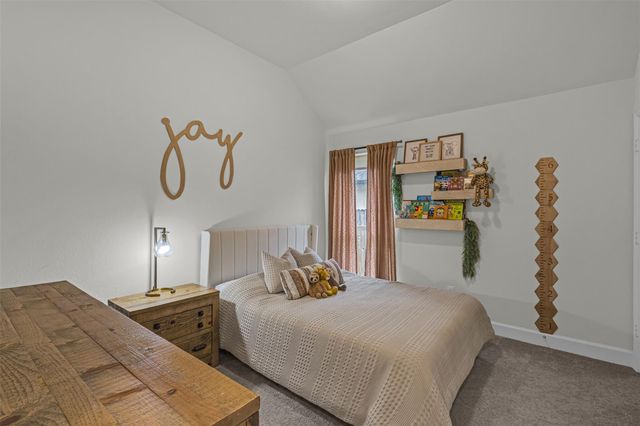 136 Lenera DR, Liberty Hill, TX 78642