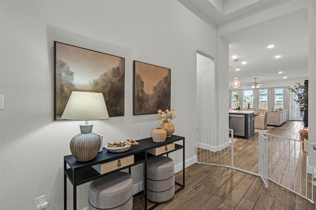 136 Lenera DR, Liberty Hill, TX 78642