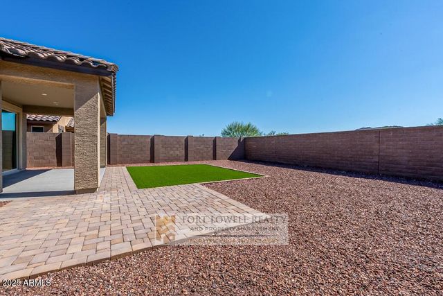 8443 S 164TH Drive, Goodyear, AZ 85338