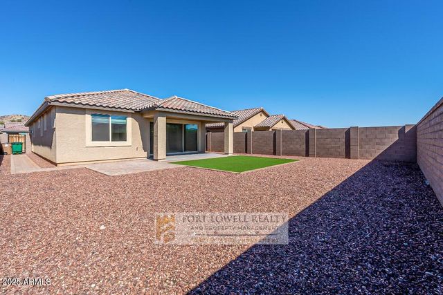8443 S 164TH Drive, Goodyear, AZ 85338