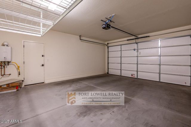 8443 S 164TH Drive, Goodyear, AZ 85338