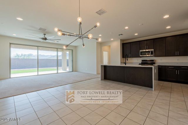 8443 S 164TH Drive, Goodyear, AZ 85338