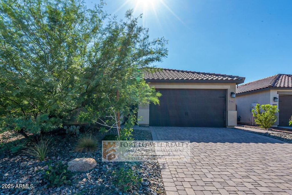 8443 S 164TH Drive, Goodyear, AZ 85338