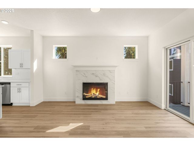 18933 Sw Hazelwood Ln L-9, Beaverton, OR 97078