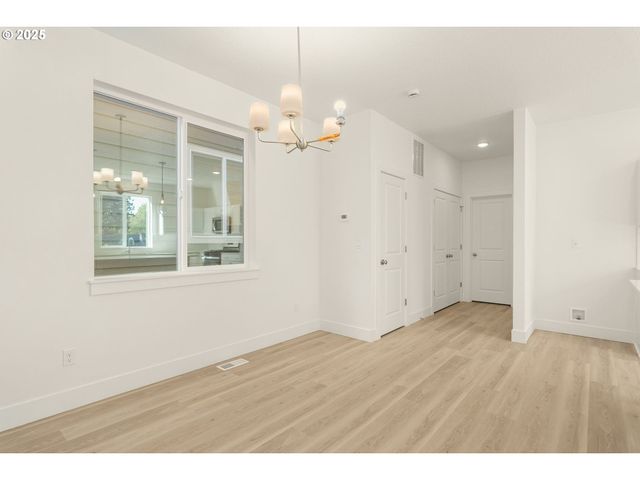 18933 Sw Hazelwood Ln L-9, Beaverton, OR 97078