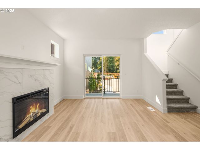 18933 Sw Hazelwood Ln L-9, Beaverton, OR 97078