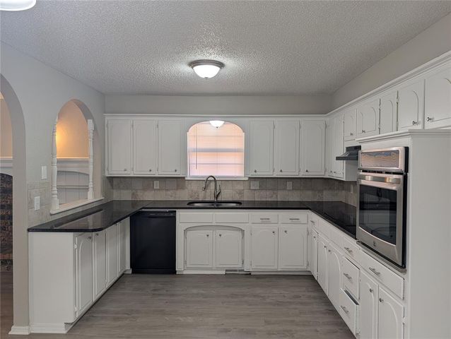 2504 SW 92nd Street, Oklahoma City, OK 73159