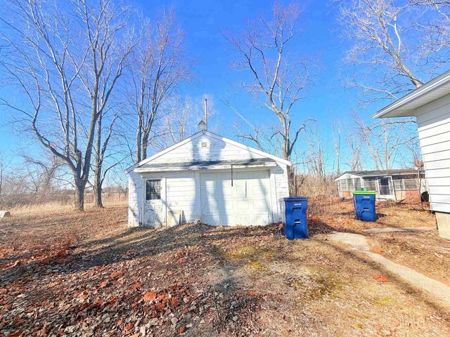 1820 Husen Road, Saginaw, MI 48601