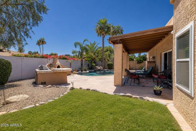 6769 E GRANDVIEW Drive, Scottsdale, AZ 85254