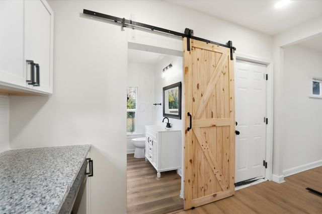 2250 Willamont Avenue, Columbus, OH 43219