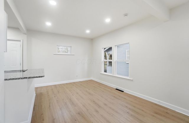 2250 Willamont Avenue, Columbus, OH 43219