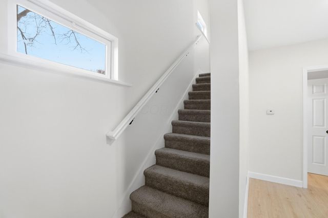 2250 Willamont Avenue, Columbus, OH 43219