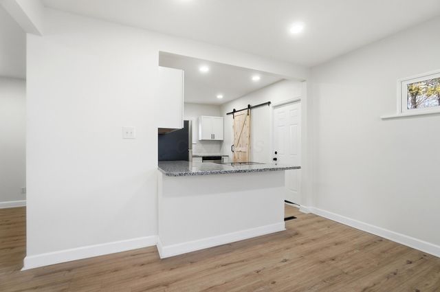 2250 Willamont Avenue, Columbus, OH 43219