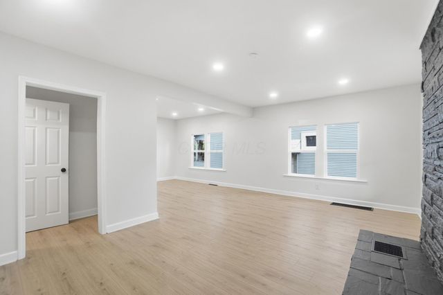 2250 Willamont Avenue, Columbus, OH 43219