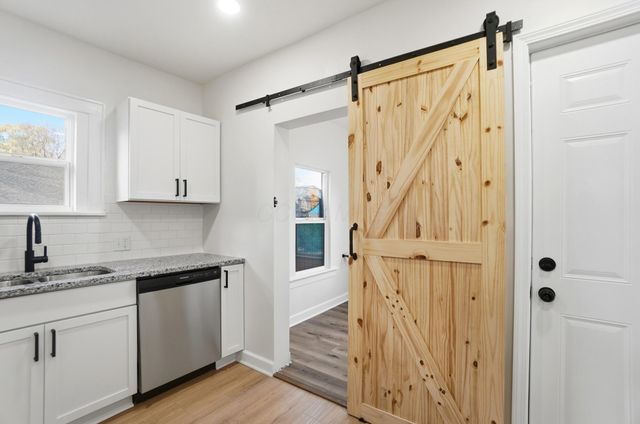 2250 Willamont Avenue, Columbus, OH 43219