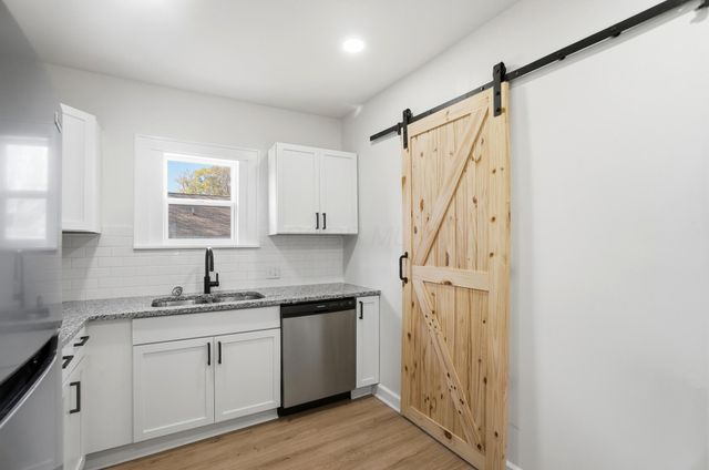 2250 Willamont Avenue, Columbus, OH 43219