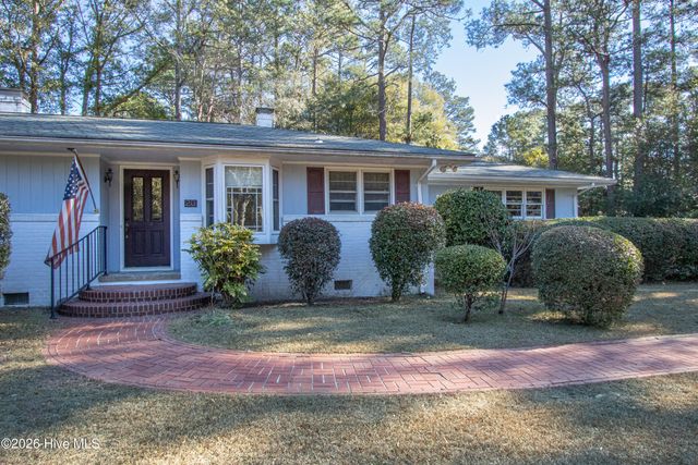 20 Fields Road, Pinehurst, NC 28374