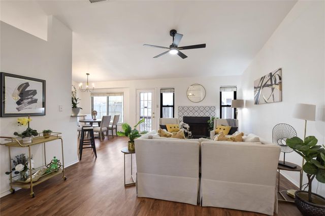 1400 Piney Creek LN, Cedar Park, TX 78613