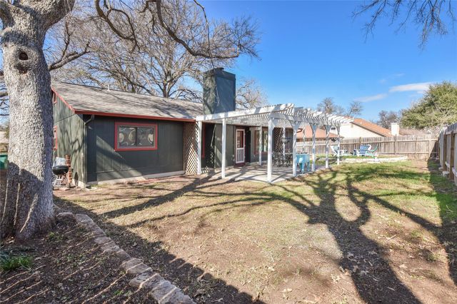 1400 Piney Creek LN, Cedar Park, TX 78613