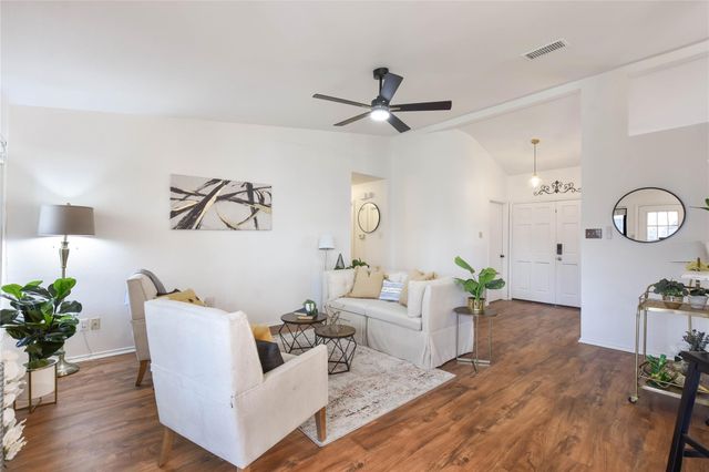 1400 Piney Creek LN, Cedar Park, TX 78613