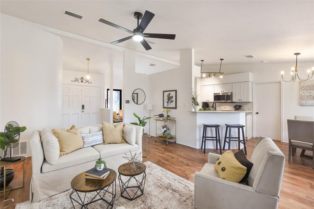 1400 Piney Creek LN, Cedar Park, TX 78613