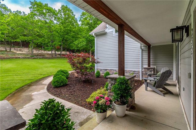 2357 Fox Trail, Fayetteville, AR 72703