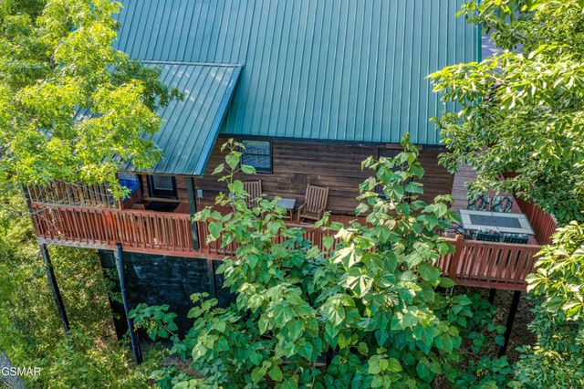2050 Abbey Lane Way, Sevierville, TN 37862