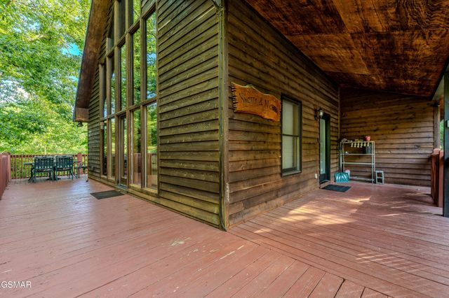 2050 Abbey Lane Way, Sevierville, TN 37862
