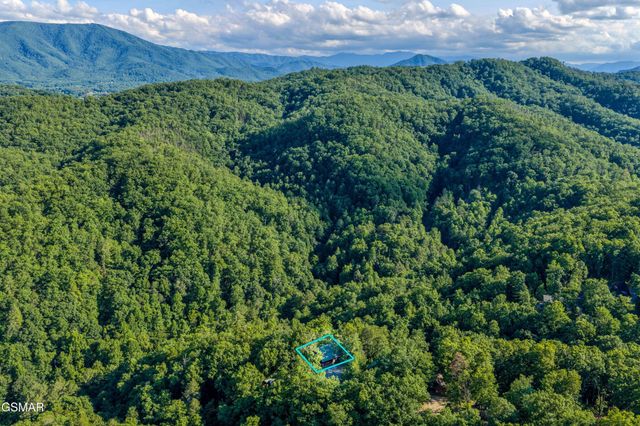 2050 Abbey Lane Way, Sevierville, TN 37862