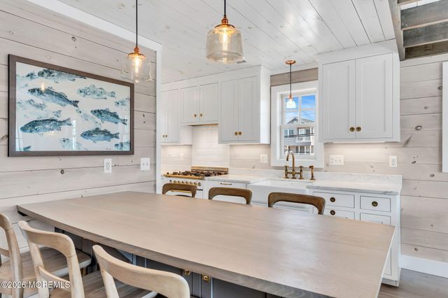 255 1st Avenue, Manasquan, NJ 08736