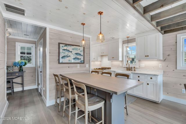 255 1st Avenue, Manasquan, NJ 08736
