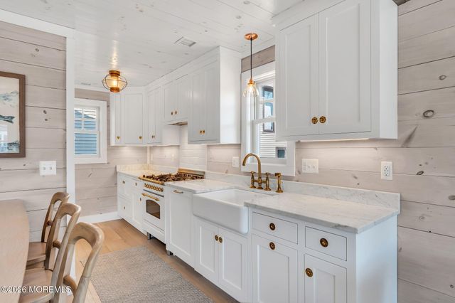 255 1st Avenue, Manasquan, NJ 08736
