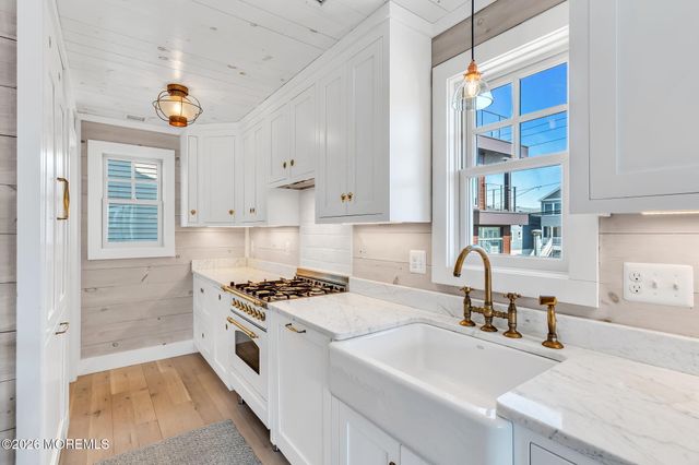 255 1st Avenue, Manasquan, NJ 08736