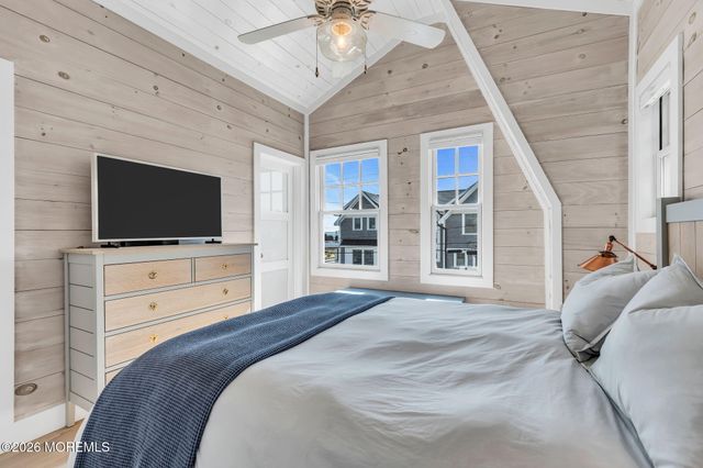255 1st Avenue, Manasquan, NJ 08736