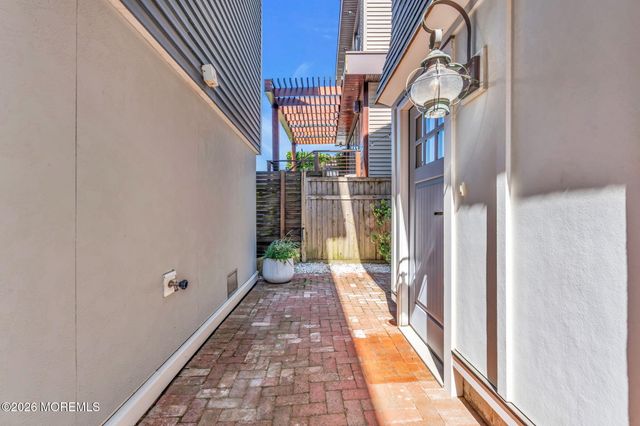 255 1st Avenue, Manasquan, NJ 08736