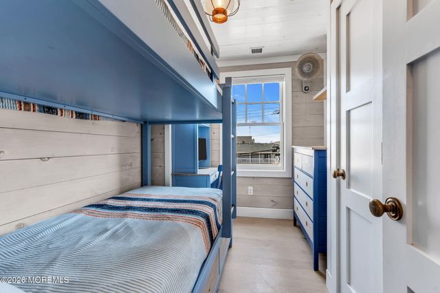 255 1st Avenue, Manasquan, NJ 08736