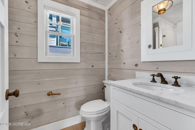 255 1st Avenue, Manasquan, NJ 08736