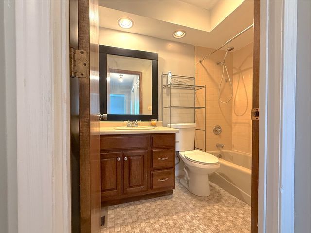 3542 Ronald Road, Crete, IL 60417