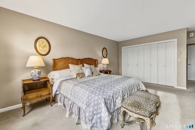 791 Prospect Avenue 17, West Hartford, CT 06105