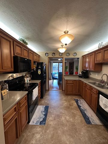 4827 Riverview Avenue, Middletown, OH 45042